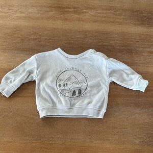 Adventure soft sweatshirt